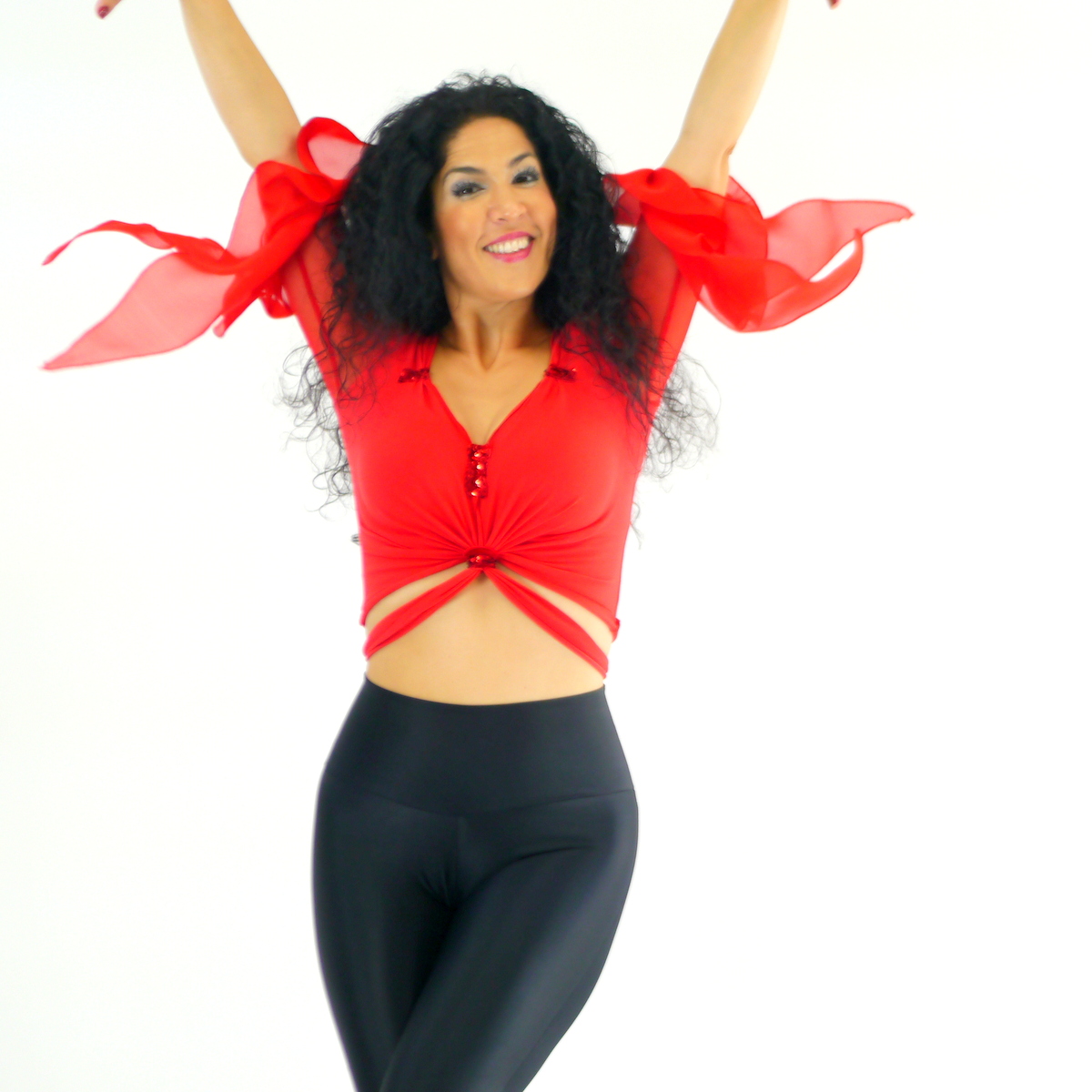 Rotes Oberteil aus Baumwolljersey mit Rüschen aus Chiffon