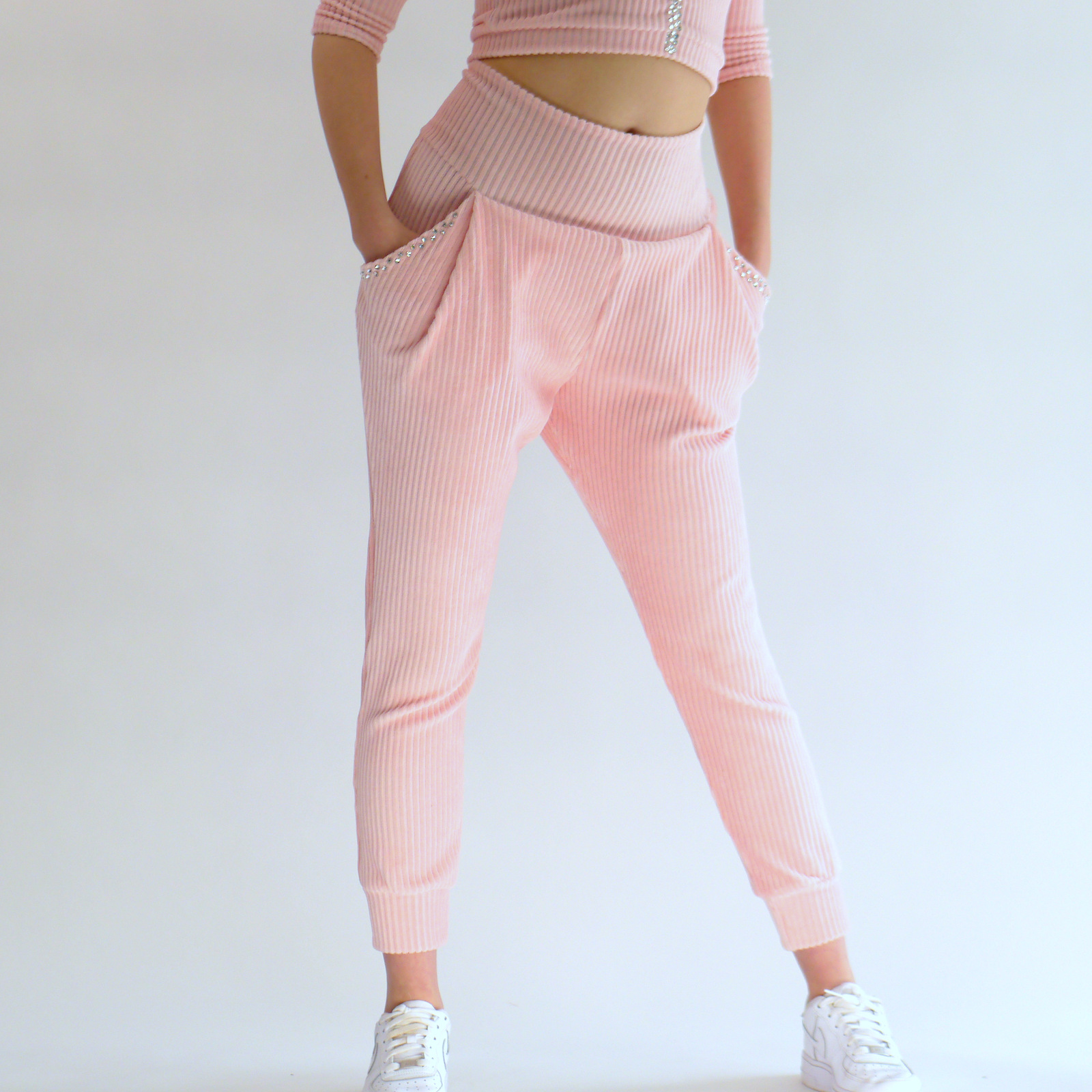 Slim Fit Hose aus Baumwollmischung mit Strass Steine