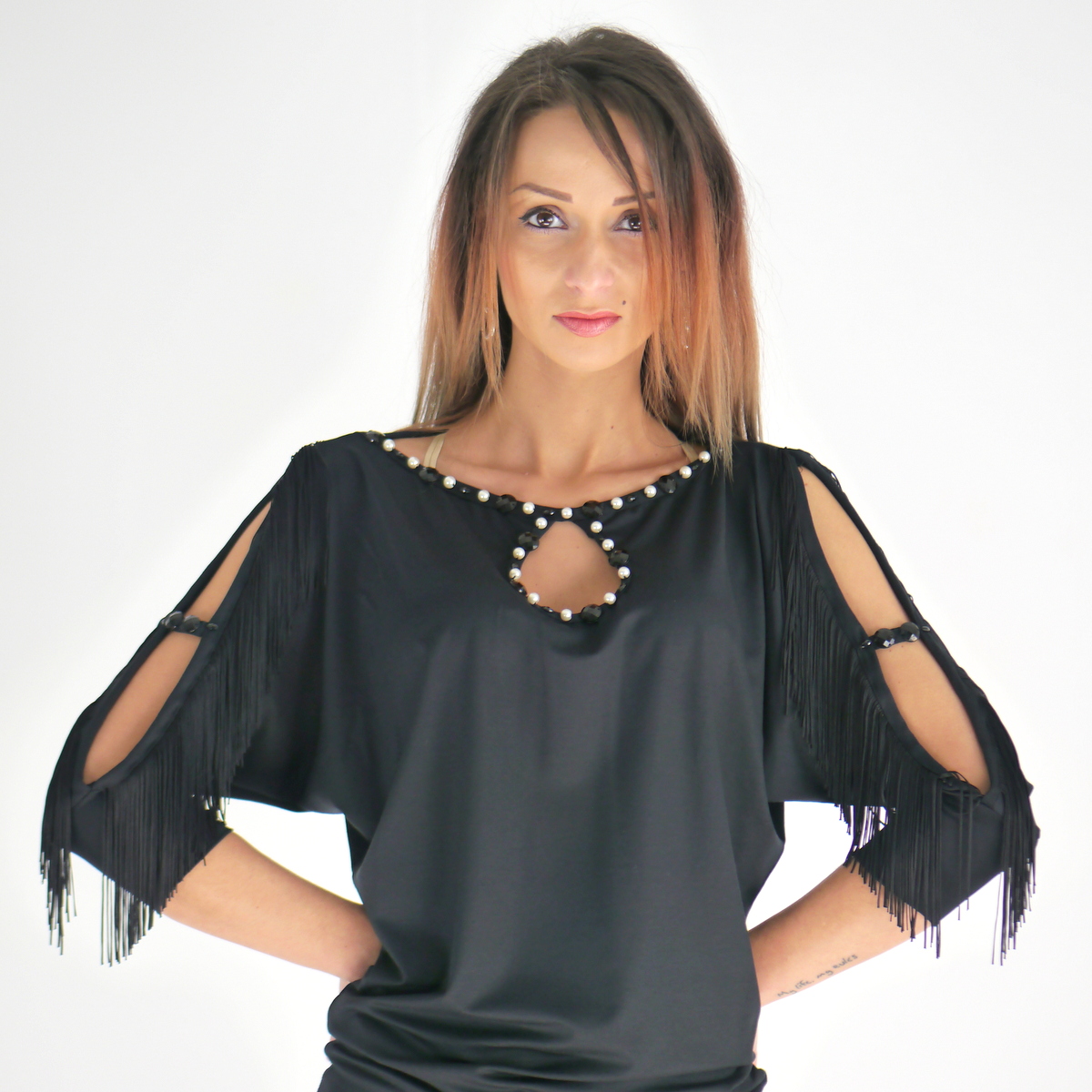 Oberteil mit Fransen und Perlen