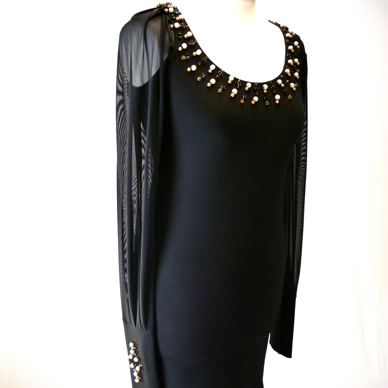 Kleid mit Swarovski Perlen