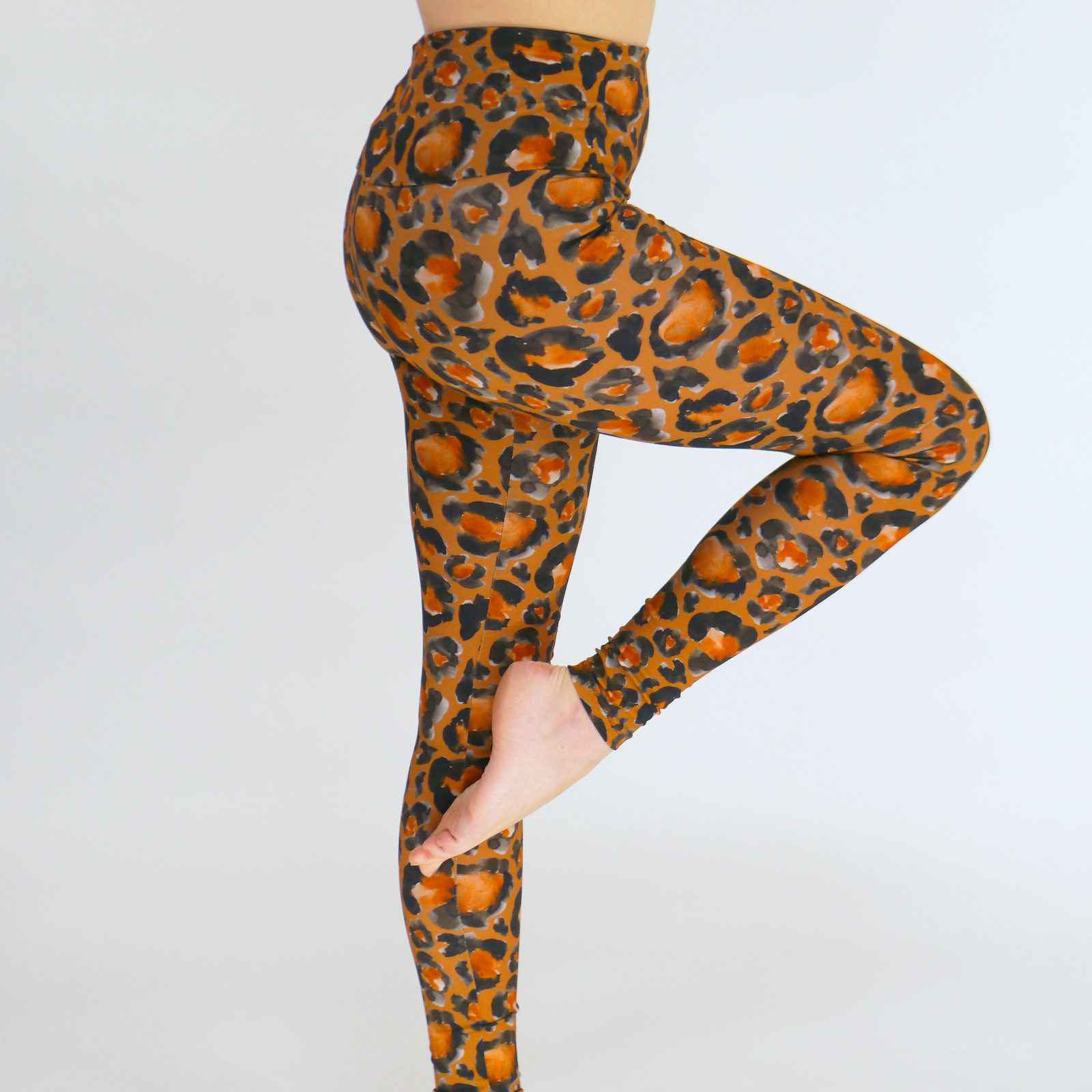 LEGGINGS in Leopardenoptik - Akrobatik, Yoga, Acroyoga  - unisex - braun-orange-schwarz