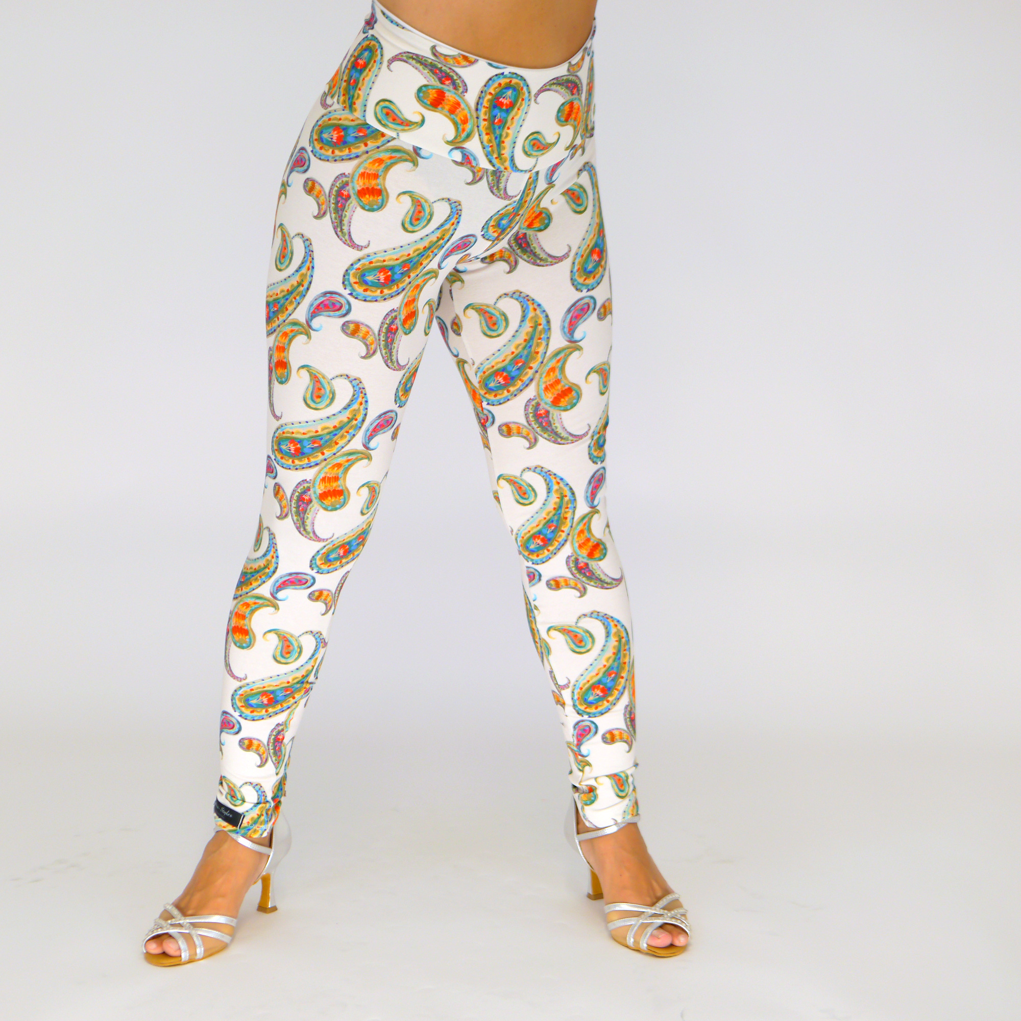 Handgemachte Baumwolljersey-Leggings in der Farbe Wollweiß-blau