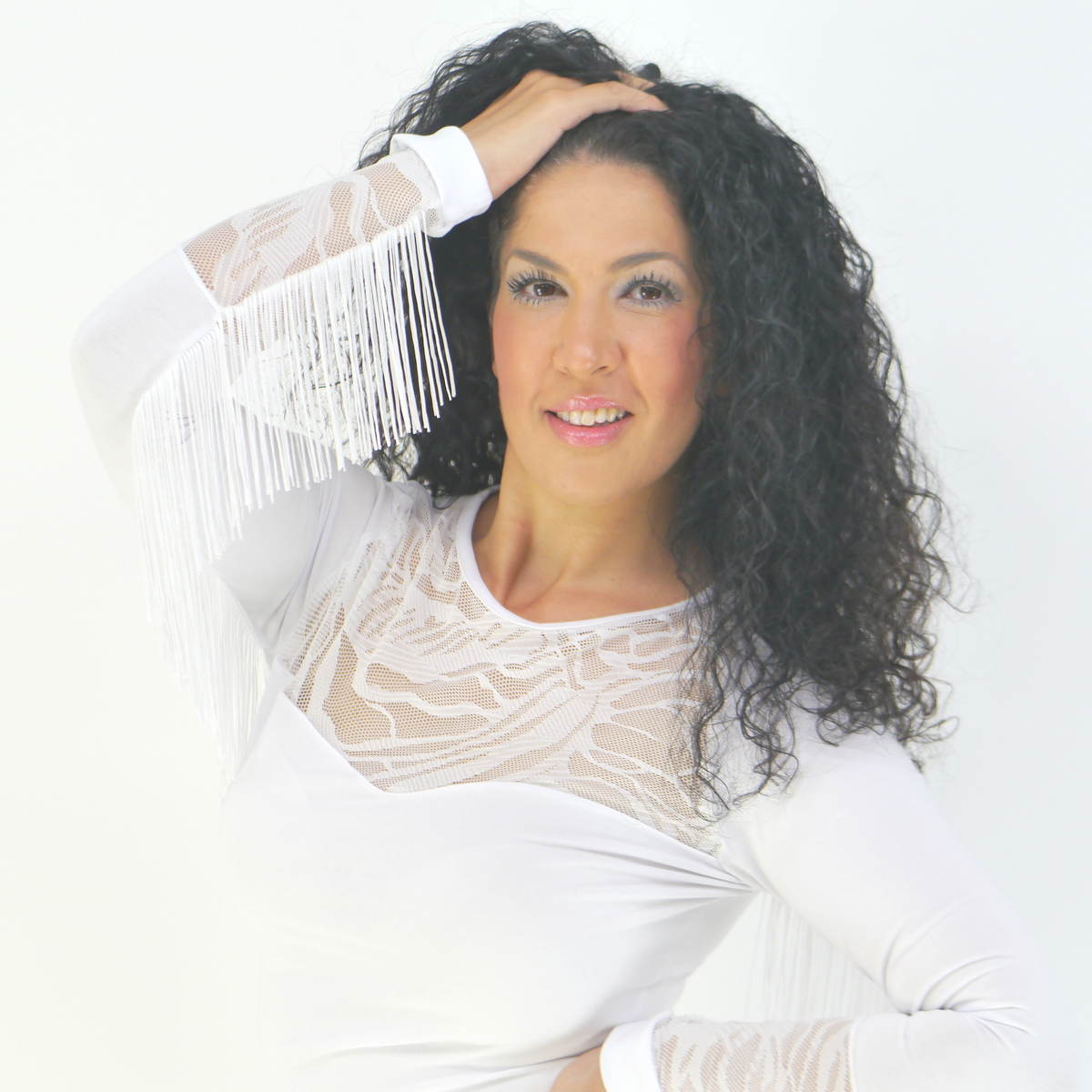 Weiße Bluse mit Fransen und Spitze