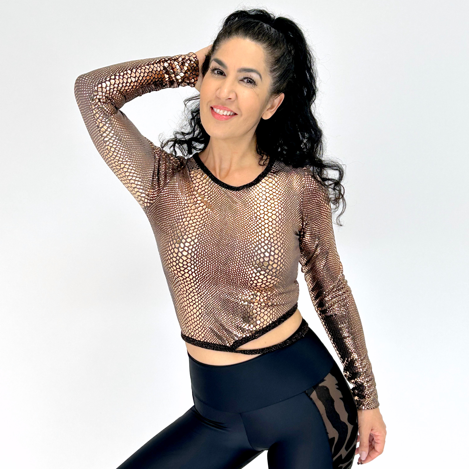 Enges Cut-Out-Top aus elastischem Samt mit Python-Muster in Kupfer-Braun