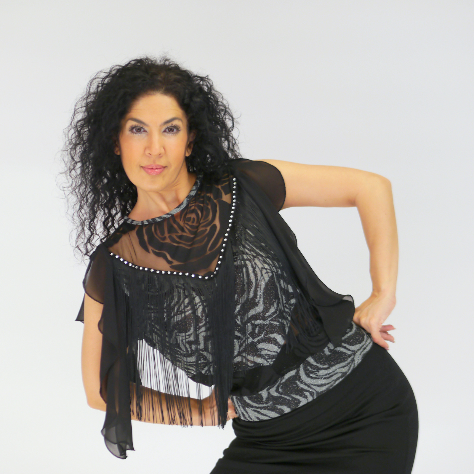 Exklusives Damen-Oberteil: Feinstrickstoff in Schwarz-Grau mit Lurex, Animal Print, Spitze und Chiff