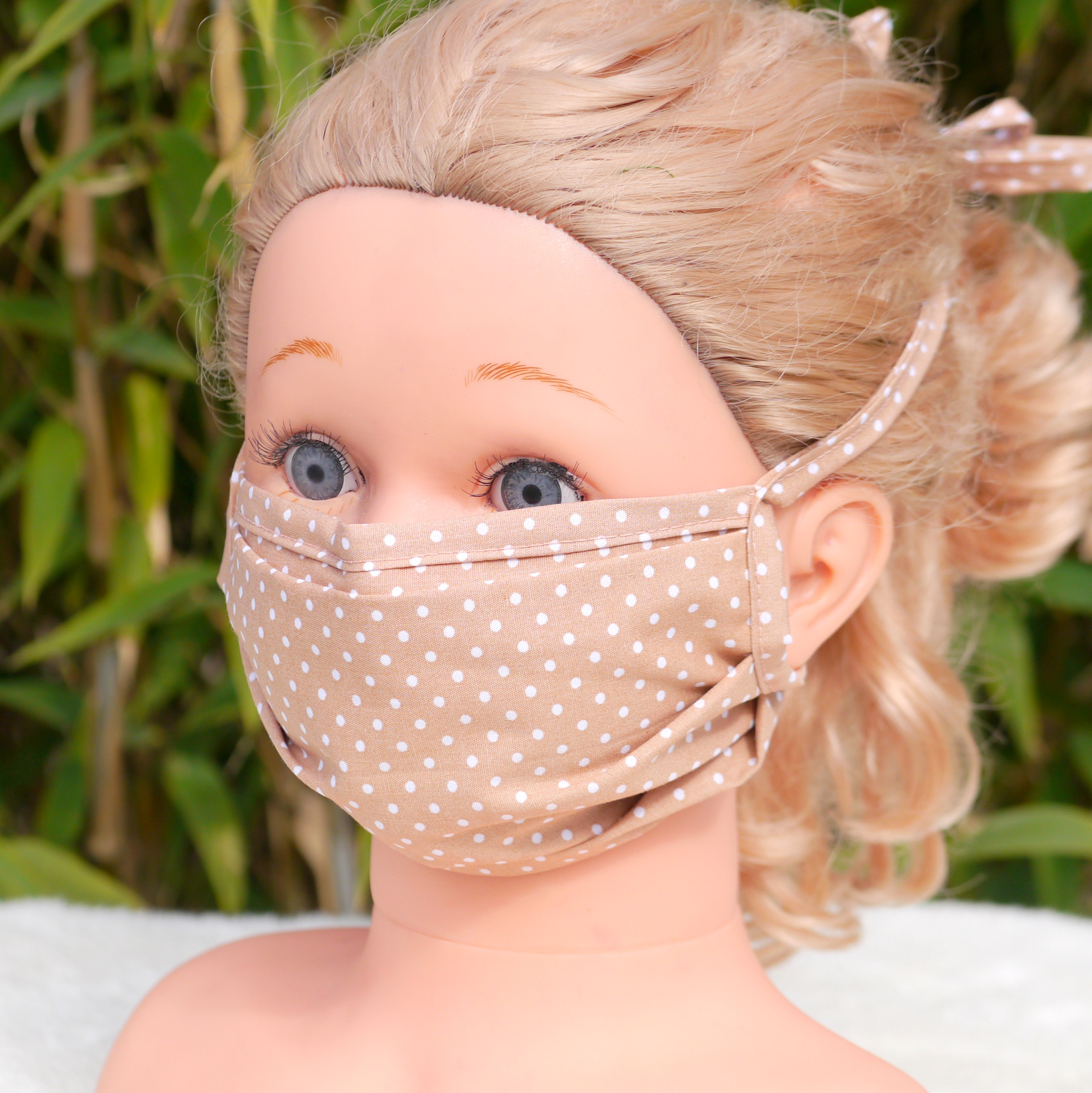 Mund und Nasen Maske aus Baumwolle mit Nasenbügel