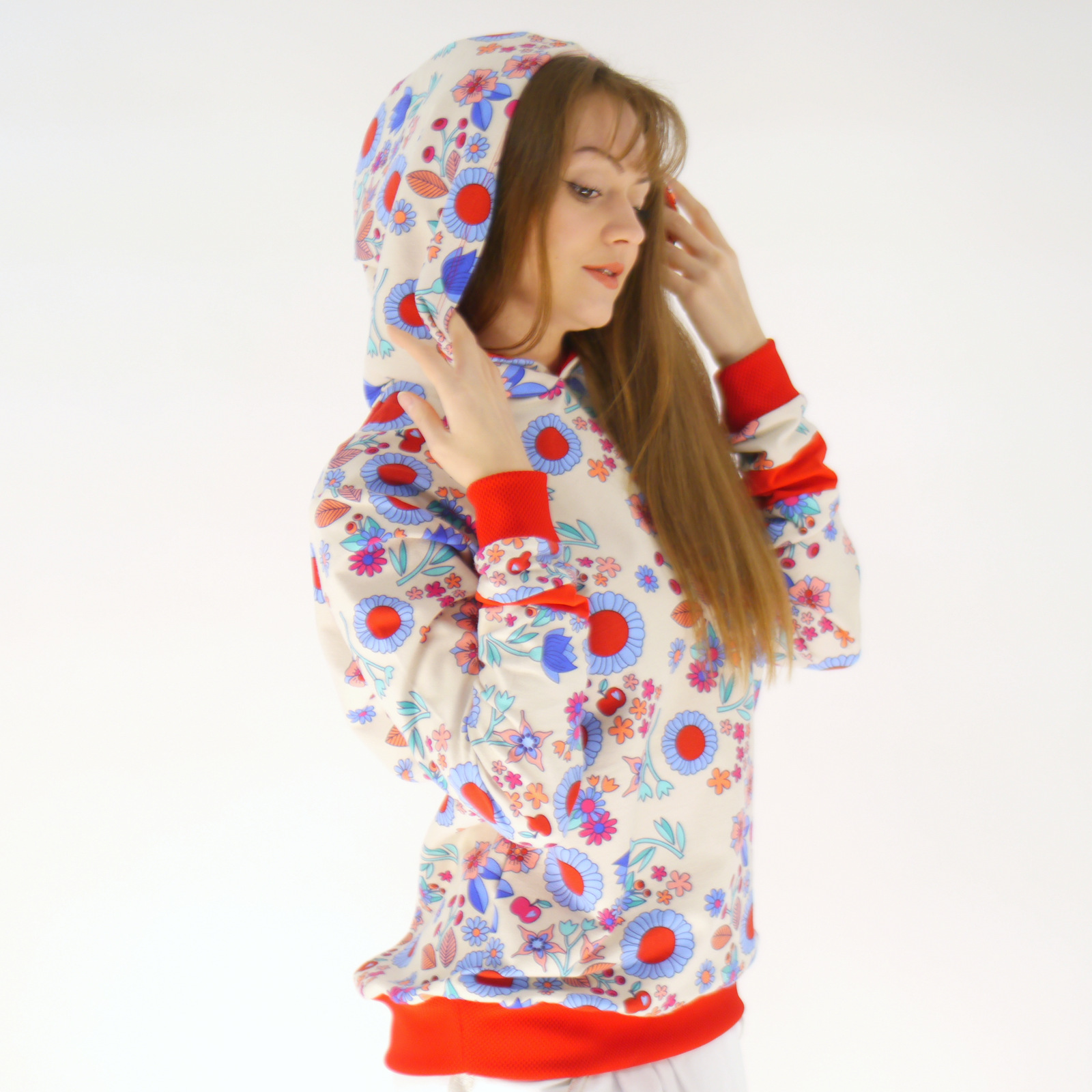 Sweatshirt aus Bio Baumwolle mit Kapuze