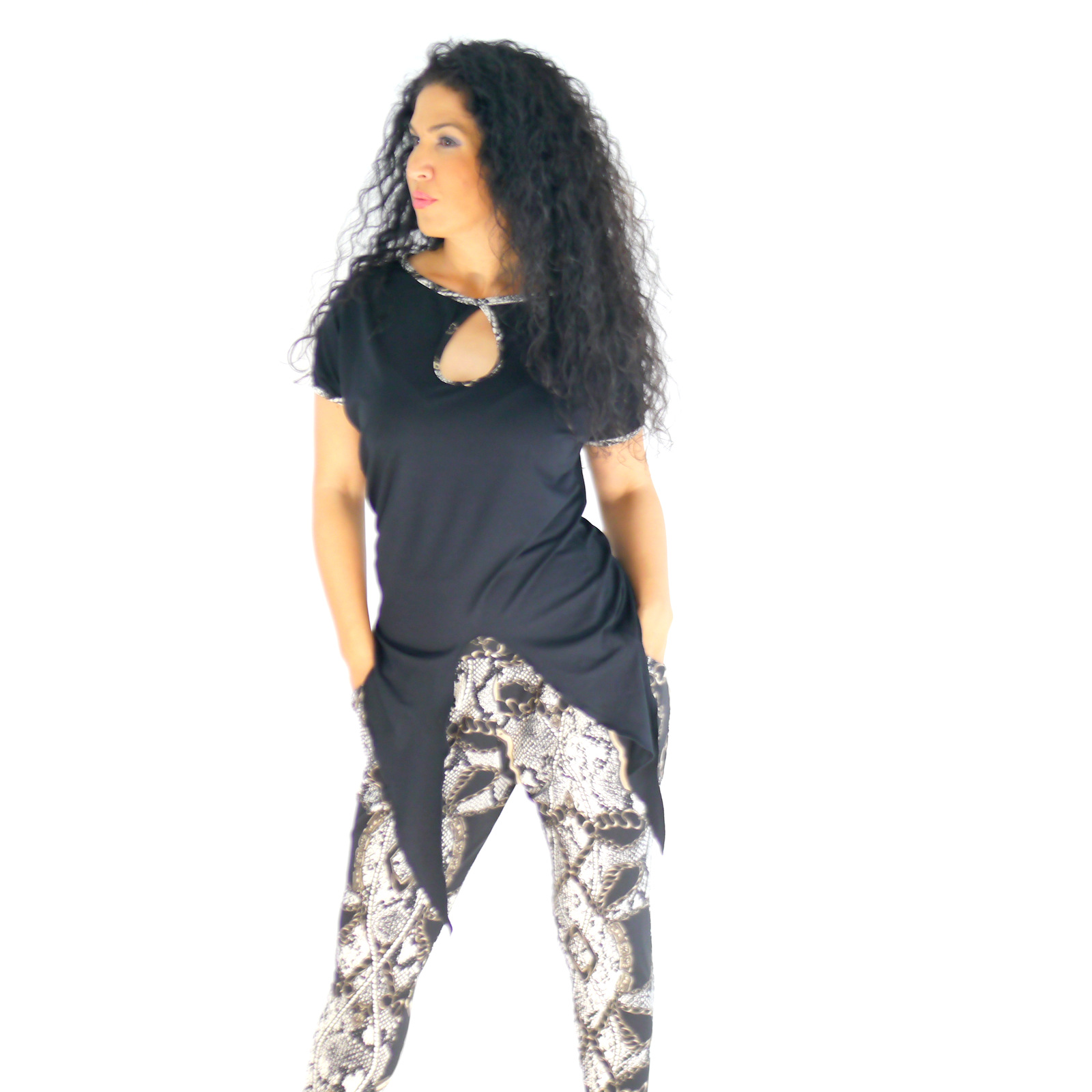 Schwarzes Oberteil aus Viskosejersey