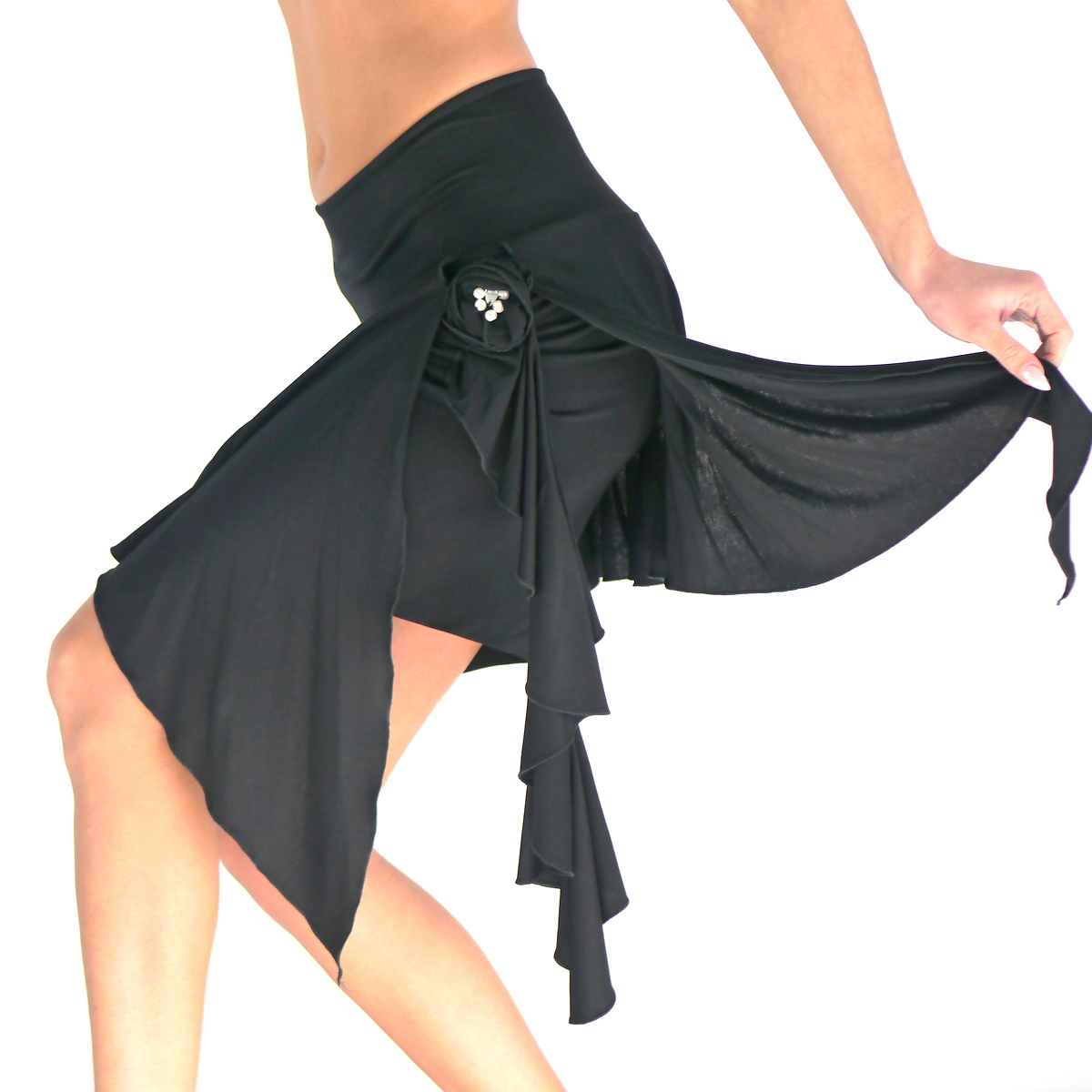 Schwarzer Tellerrock mit integrierter Minirock