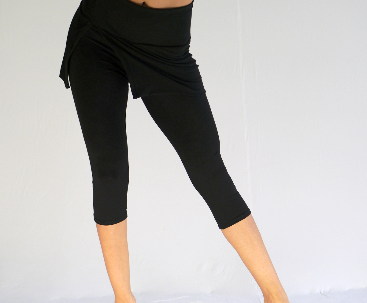 Schwarze Capri Leggings mit Rock