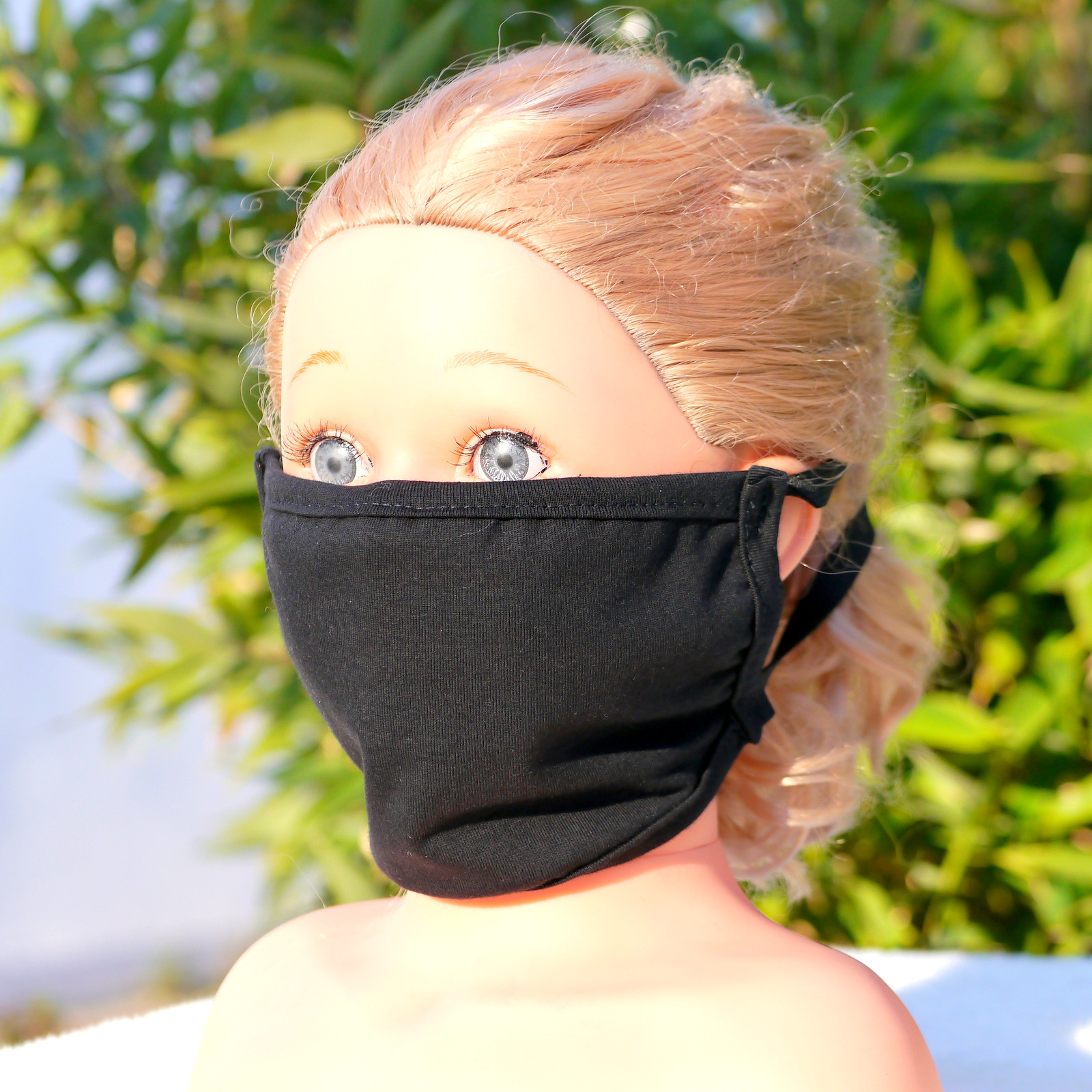 Wiederverwendbare Mund und Nasen Maske mit Gummizug schlicht schwarz